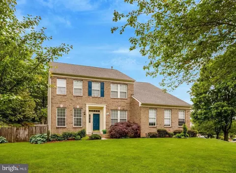 8451 Catia Ln, Springfield, VA 22153