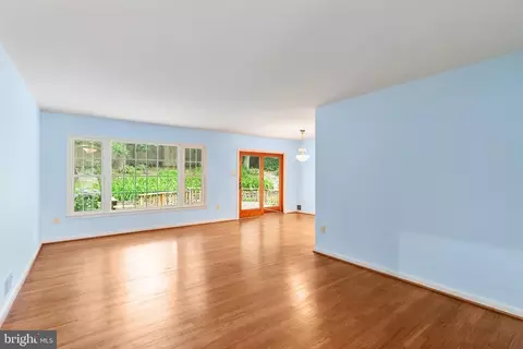 6416 Brentford Dr, Springfield, VA 22152 photo 9