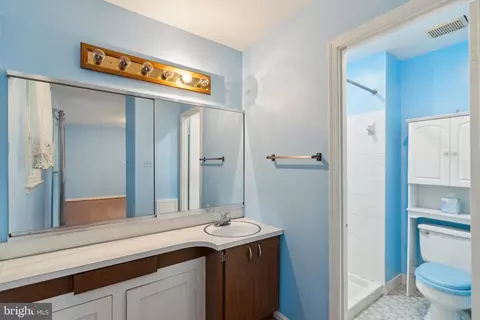 6416 Brentford Dr, Springfield, VA 22152 photo 15