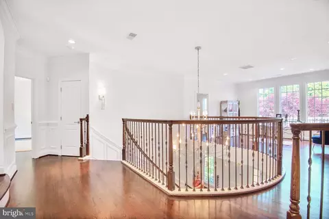 Entry Way - 7845 Montvale Way, Mclean, VA 22102 photo 8 of 14