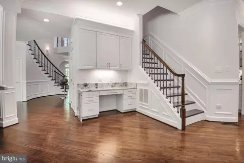 Entry Way - 7845 Montvale Way, Mclean, VA 22102 photo 4 of 14