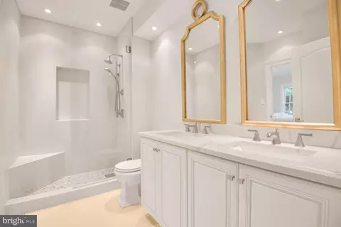 Bath - 7845 Montvale Way, Mclean, VA 22102 photo 10 of 10