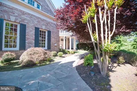 Exterior - 7845 Montvale Way, Mclean, VA 22102 photo 2 of 11
