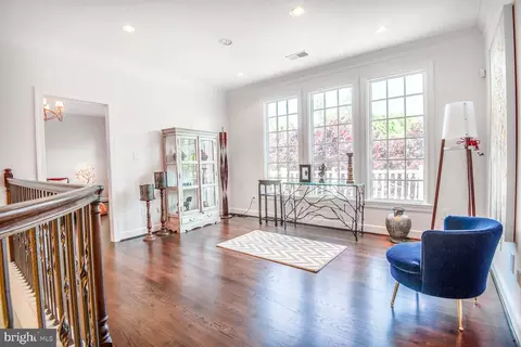 Entry Way - 7845 Montvale Way, Mclean, VA 22102 photo 9 of 14