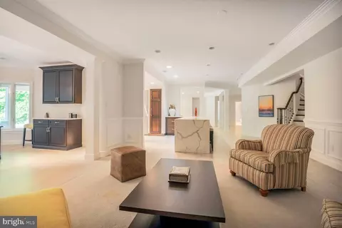 Living - 7845 Montvale Way, Mclean, VA 22102 photo 7 of 9