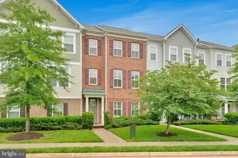 109 Anthem Ave, Herndon, VA 20170