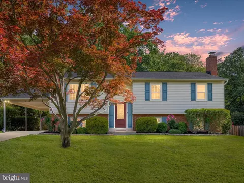 4315 Still Meadow Rd, Fairfax, VA 22032