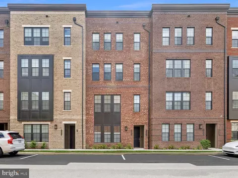 7421 Backett Wood Ter #1311, Mclean, VA 22102