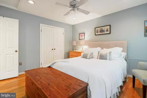 1586 Forest Villa Ln, Mclean, VA 22101 photo 29