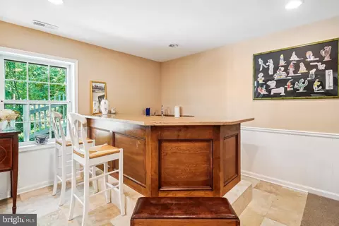 1586 Forest Villa Ln, Mclean, VA 22101 photo 32