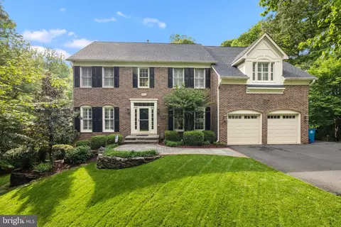 9526 Claychin Ct, Burke, VA 22015