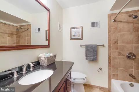 8341 Garfield Ct, Springfield, VA 22152 photo 23