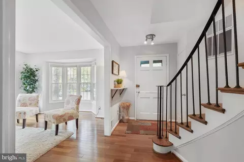 8341 Garfield Ct, Springfield, VA 22152 photo 11