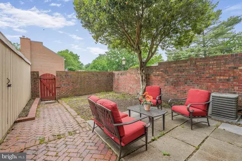 8341 Garfield Ct, Springfield, VA 22152 photo 28