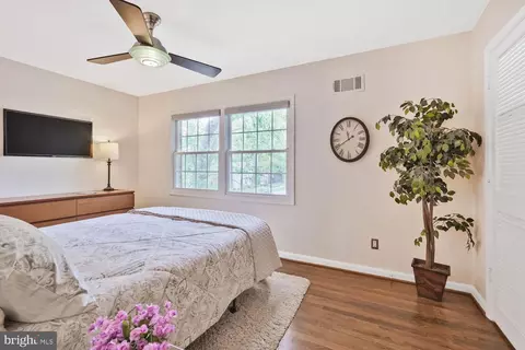 8341 Garfield Ct, Springfield, VA 22152 photo 13