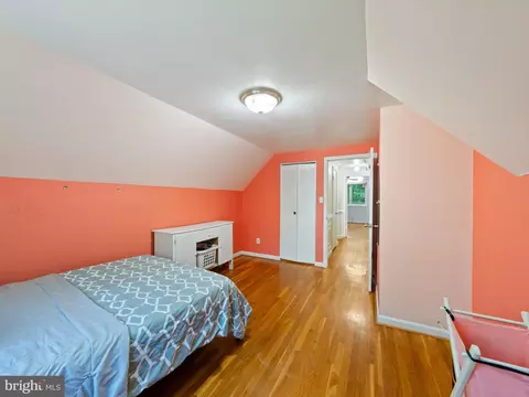 5403 Rolling Rd, Springfield, VA 22151 photo 18