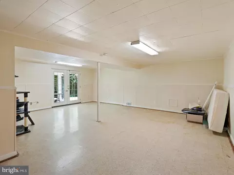 5403 Rolling Rd, Springfield, VA 22151 photo 13