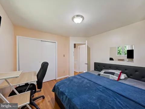5403 Rolling Rd, Springfield, VA 22151 photo 16