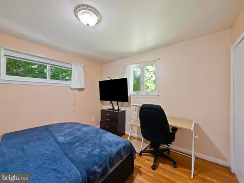 5403 Rolling Rd, Springfield, VA 22151 photo 15