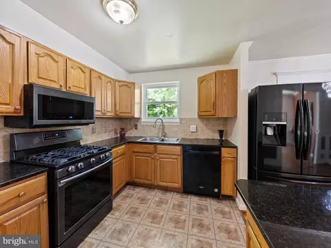 5403 Rolling Rd, Springfield, VA 22151 photo 7
