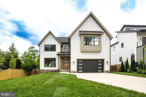 2003 Nordlie Pl, Falls Church, VA 22043