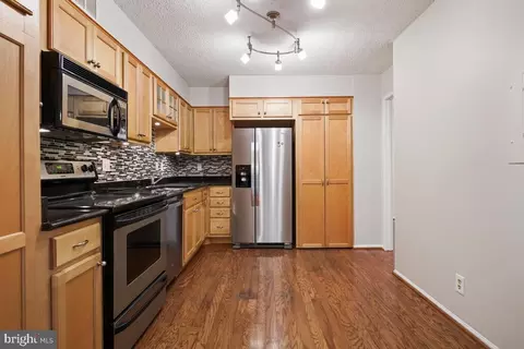 5903 Mount Eagle Dr #108, Alexandria, VA 22303