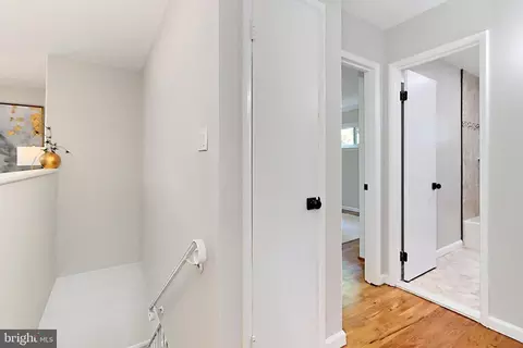 7841 Glenister Dr, Springfield, VA 22152 photo 17