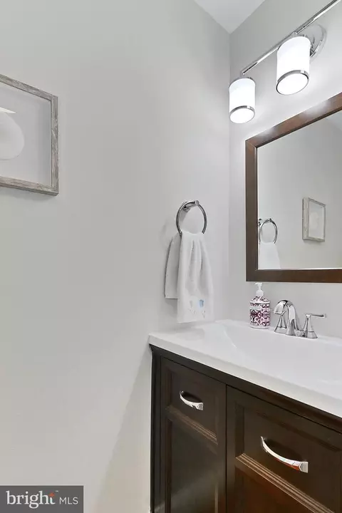 7233 Olde Lantern Way, Springfield, VA 22152 photo 16