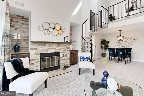 6913 B Sandra Marie Cir #B, Alexandria, VA 22310