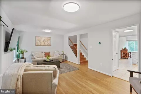 2354 Soft Wind Ct, Reston, VA 20191 photo 8