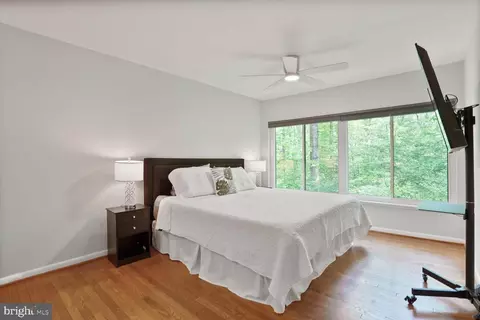2354 Soft Wind Ct, Reston, VA 20191 photo 17
