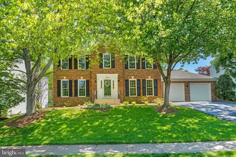 13826 Springstone Dr, Clifton, VA 20124
