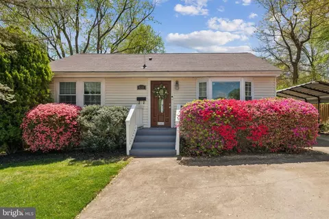 6311 Gentele Ct, Alexandria, VA 22310