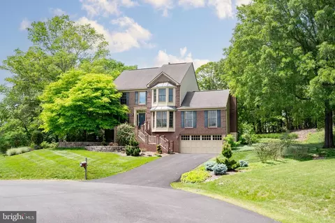 15069 Brown Post Ln, Centreville, VA 20121