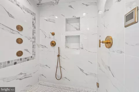 Bath - 7003 Churchill Rd, Mclean, VA 22101 photo 6 of 12