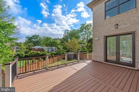 Exterior - 7003 Churchill Rd, Mclean, VA 22101 photo 4 of 5