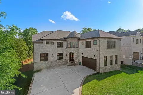Exterior - 7003 Churchill Rd, Mclean, VA 22101 photo 3 of 5
