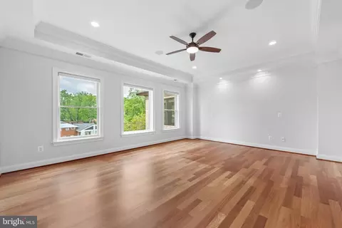 Living - 7003 Churchill Rd, Mclean, VA 22101 photo 8 of 11