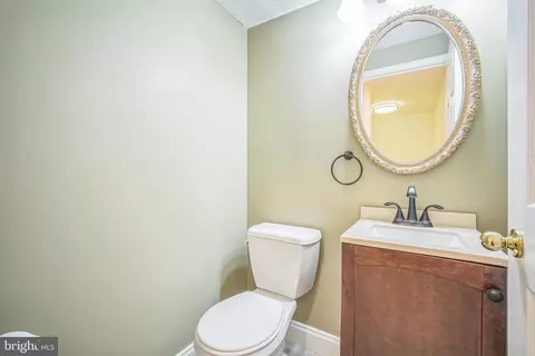 8078 Athena St, Springfield, VA 22153 photo 26