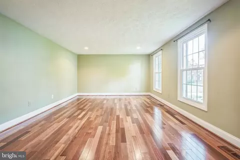 8078 Athena St, Springfield, VA 22153 photo 11