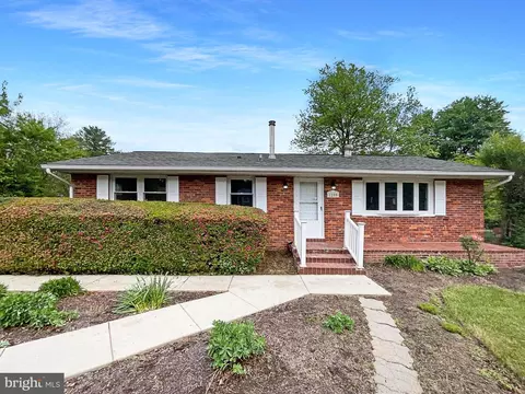 1250 Sterling Rd, Herndon, VA 20170