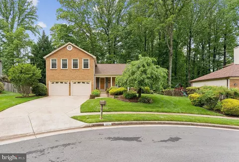 6554 Gladeview Ct, Burke, VA 22015