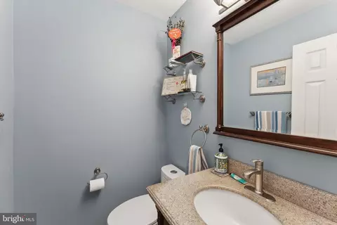 6554 Gladeview Ct, Burke, VA 22015 photo 19