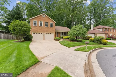 6554 Gladeview Ct, Burke, VA 22015 photo 2