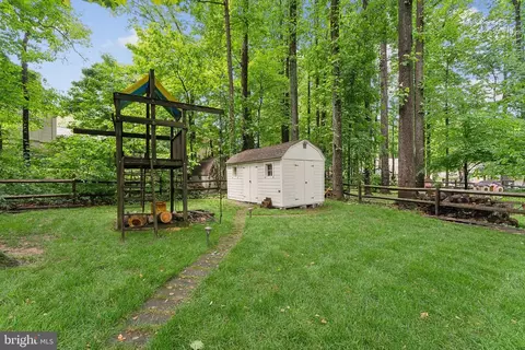 6554 Gladeview Ct, Burke, VA 22015 photo 7