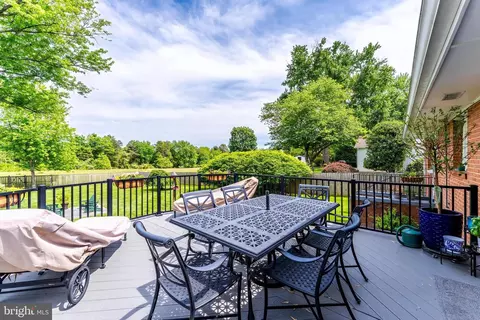 1243 Kurtz Rd, Mclean, VA 22101 photo 5