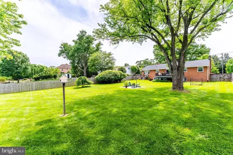1243 Kurtz Rd, Mclean, VA 22101 photo 8