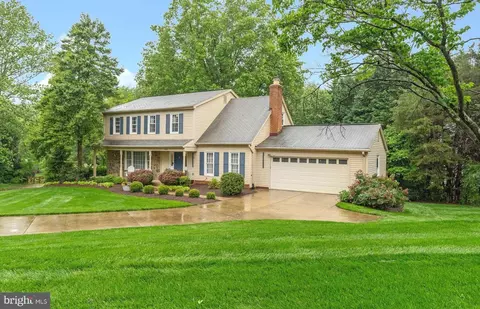 1880 Cold Creek Ct, Vienna, VA 22182