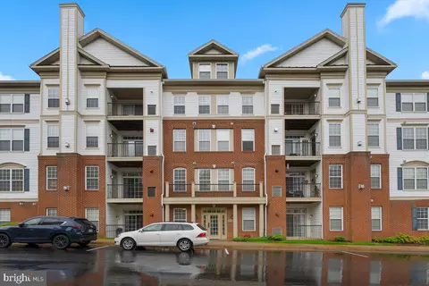 11565 Cavalier Landing Ct #201, Fairfax, VA 22030