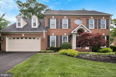 6014 Marilyn Dr, Alexandria, VA 22310